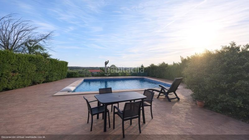 Foto 9c629fa1-a261-4e08-ab34-8e76e9ff0508. Chalet avec chauffage dans Batres