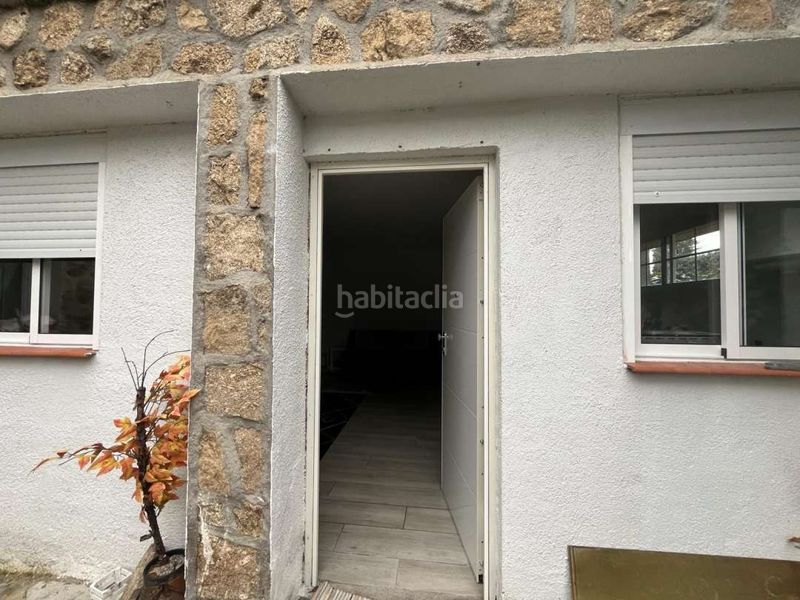 Foto af02230b-071d-46bc-90ad-bd1e12d0170b. Chalet avec chauffage dans Batres