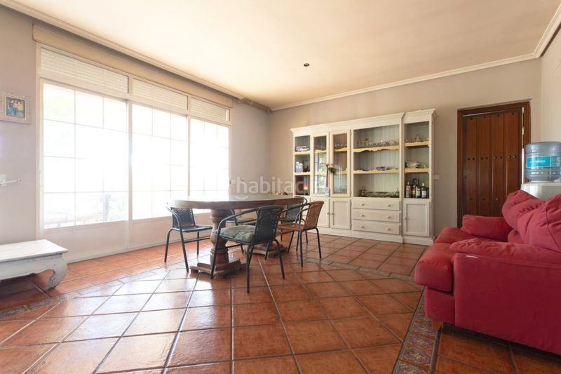 Foto c0675bc2-7224-4fa9-919d-c1edad4ebf40. Chalet avec chauffage dans Batres