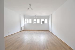 Flat in Centro-Ayuntamiento. Oportunidad única en pinto! piso reformado junto al parque del e
