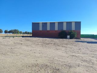 Nave industrial en Mata (La). Granja de pollos en la mata, toledo. buscas negocio?