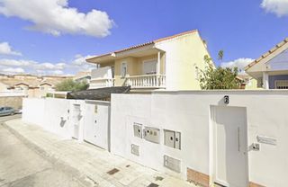 Chalet à Ontígola. Atención, cazadores de hogares felices y buscadores del espacio