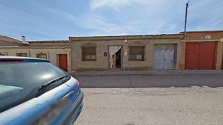 Casa in Consuegra. Atención, valientes del martillo y amantes de las vistas de pelí