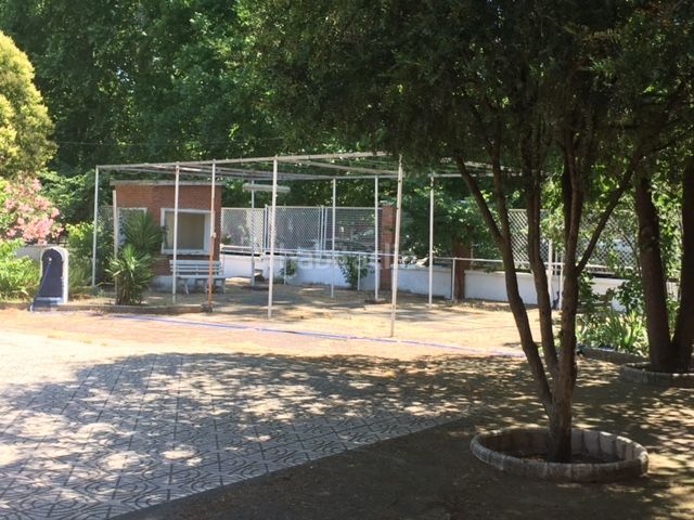 Foto fa321399-0ae6-4073-b52d-b98bc8b8c792. Edificio in Las Aves Aranjuez