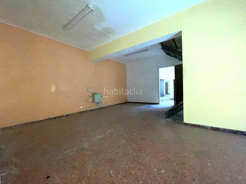 Foto 110270be-989f-4ebc-90d9-3ffe2a17bcfc. Rent business premise in avinguda dels quinze 31 in Barcelona