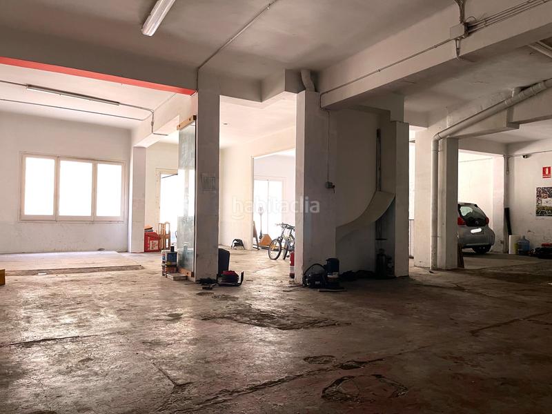 Foto 522447fe-75ab-4039-bff8-c8bab1da8202. Rent business premise in avinguda dels quinze 31 in Barcelona