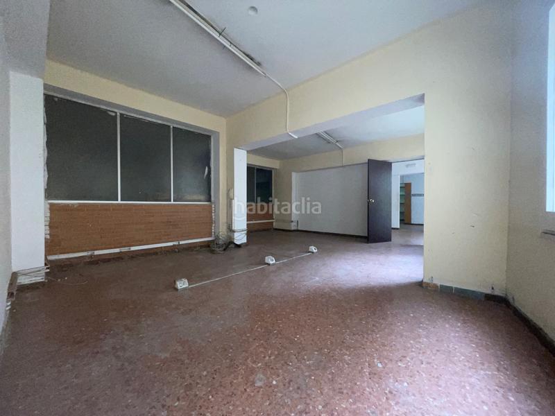 Foto 5f372c62-b327-43ef-a280-08cf86c12817. Rent business premise in avinguda dels quinze 31 in Barcelona