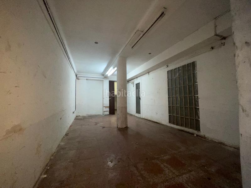 Foto 710a0bf8-c572-4dfe-a028-98c0fc8dca28. Rent business premise in avinguda dels quinze 31 in Barcelona