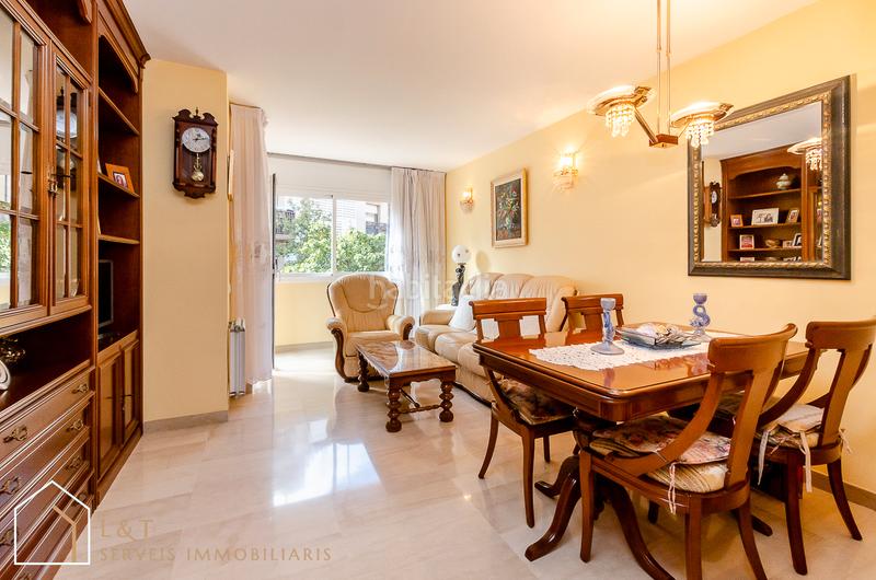 Foto fd9497d8-ae39-4248-a431-99834ba9b74e. Appartement avec parking dans Guinardó Barcelona