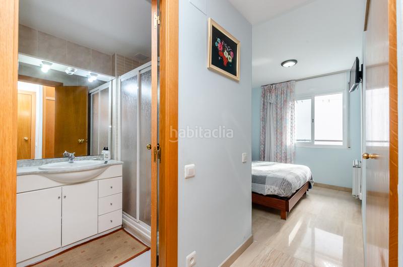 Foto 38c148e0-7fa6-4665-a00a-b6032968b738. Piso en Guinardó Barcelona