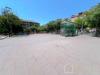 Aparcament cotxe a Plaça de Garrigó