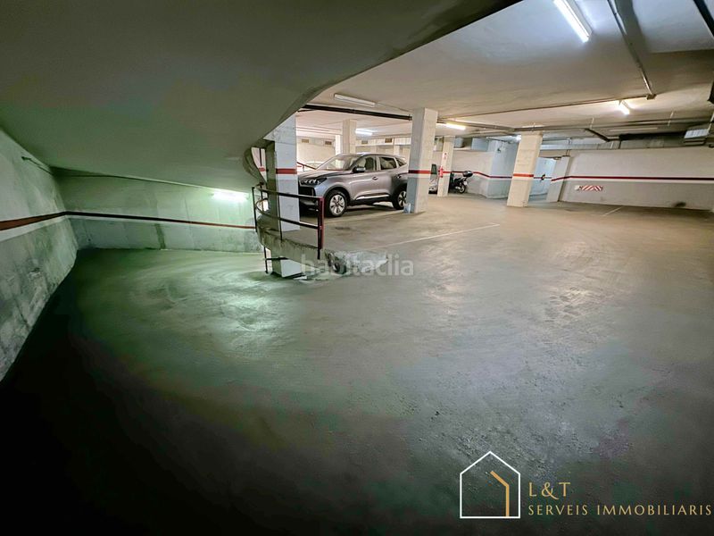 Foto f1ea5d0e-e91e-472e-9e8d-c1e8562e1293. Aparcament cotxe a Porta Barcelona