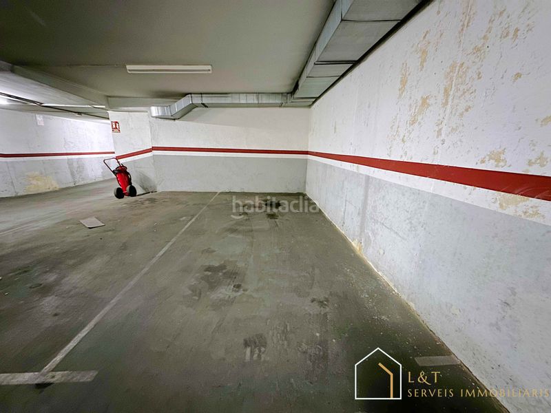Foto f9a545e9-9891-46bd-ba6f-f6c226e592f4. Aparcament cotxe a Porta Barcelona