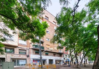 Pis  Plaça del virrei amat. Plaza virrei amat