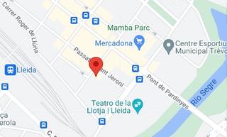 Aparcament cotxe  Carrer de pere de cavassèquia. Parking