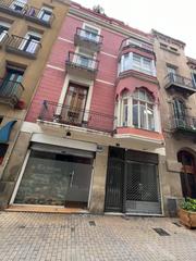 Local commercial  Carrer santa maria. Oficina en venta en igualada