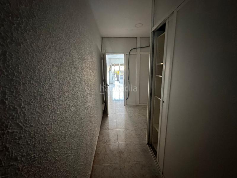 Foto 29d800ee-e08e-4e63-a67e-a7108db18ab4. Local comercial local en venta en avenida meridiana en Barcelona