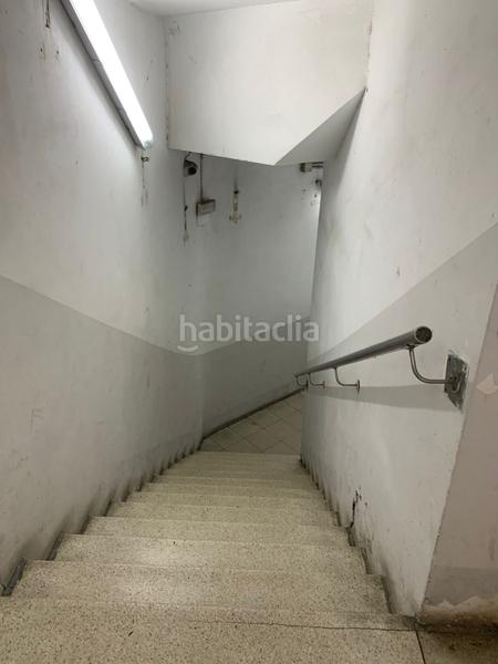 Foto 51963f2b-b175-49bd-ac7e-c054a5ebed80. Parking voiture dans la rambla 88 dans Gòtic Barcelona