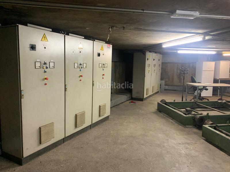 Foto a32e7a87-11c7-41ff-8e6d-a48866717d3d. Parking voiture dans la rambla 88 dans Gòtic Barcelona