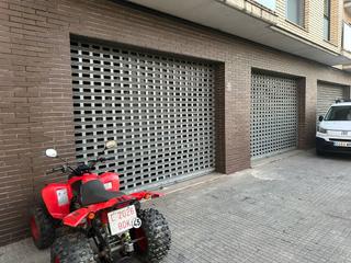 Local Comercial  Avinguda de la carretera. Local en venta en piera