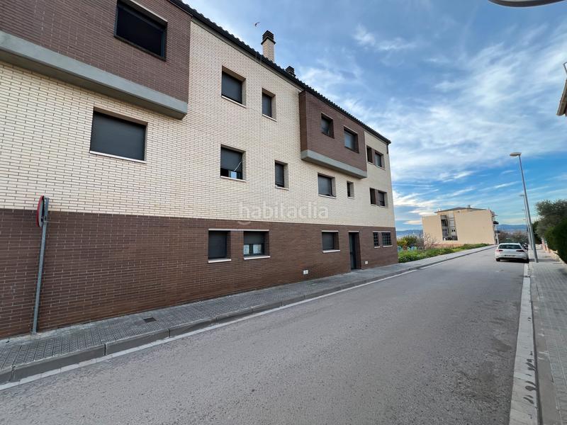 Foto e95ccfad-4a90-4514-bdc4-ade9abc90567. Aparcament cotxe a Òdena