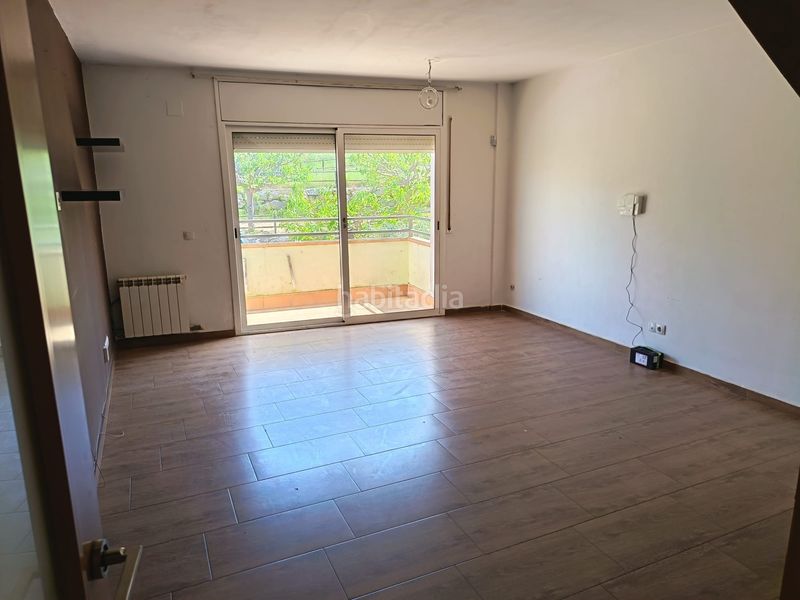 Foto e6f0e68c-b52f-4643-8152-310211472c28. Piso  en venta en Masquefa