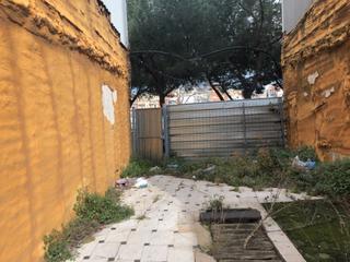 Terrain résidentiel à Carrer de jerez 128. Solar en venta en terrassa