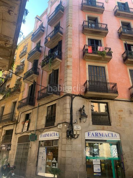 Foto 5ffeef9d-f180-4254-8ee3-f54fe9474c39. Local comercial a Gòtic Barcelona