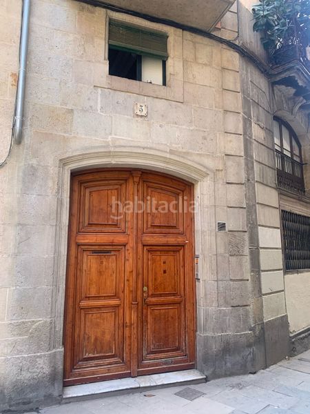 Foto da24f9c8-e081-42e2-a281-6446253e9552. Local comercial a Gòtic Barcelona