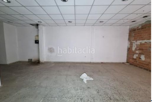 Foto 90cf0a43-cb63-4c83-a7b8-56d8f2836d0a. Local comercial a El Clot Barcelona