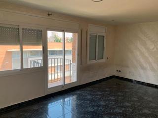 Flat  Carrer de sant crispí. Piso en venta en terrassa