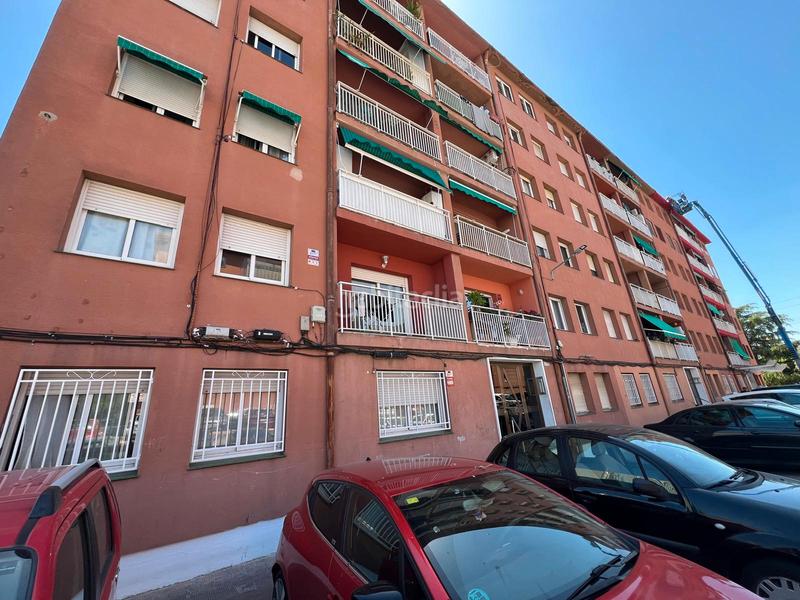 Foto 5ea51787-4793-4093-98c2-d85841dbdec9. Ground floor in carrer d'amèrica 15 in Can Parellada Terrassa