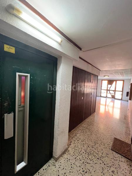 Foto b6501ea3-7a5c-4315-94cd-7f8e738ee431. Ground floor in carrer d'amèrica 15 in Can Parellada Terrassa