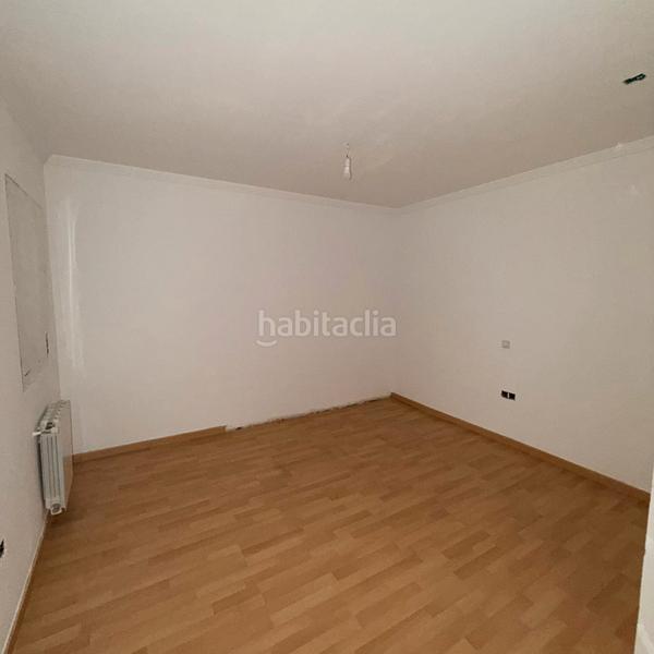 Foto 102956d3-6a7b-4b9e-8924-499533e3ed6e. Piso en carrer renaixement 21 piso en venta en Egara Terrassa