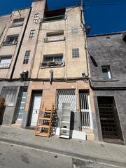 Appartamento in Carrer d osca 14. Piso en venta en terrassa
