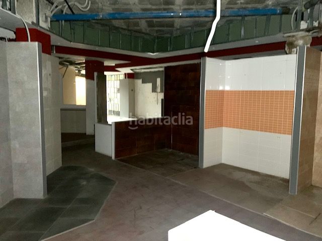 Foto 196db466-ca1d-40e3-8e7b-8940eebcc0a2. Local comercial a Egara Terrassa