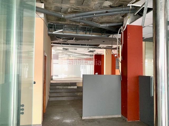 Foto 4138be19-7f82-448e-90d0-0daa94b492e0. Local comercial a Egara Terrassa