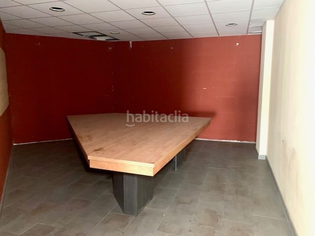 Foto 76cb512c-f0e3-45bb-8a58-488da2ea4c57. Local comercial a Egara Terrassa