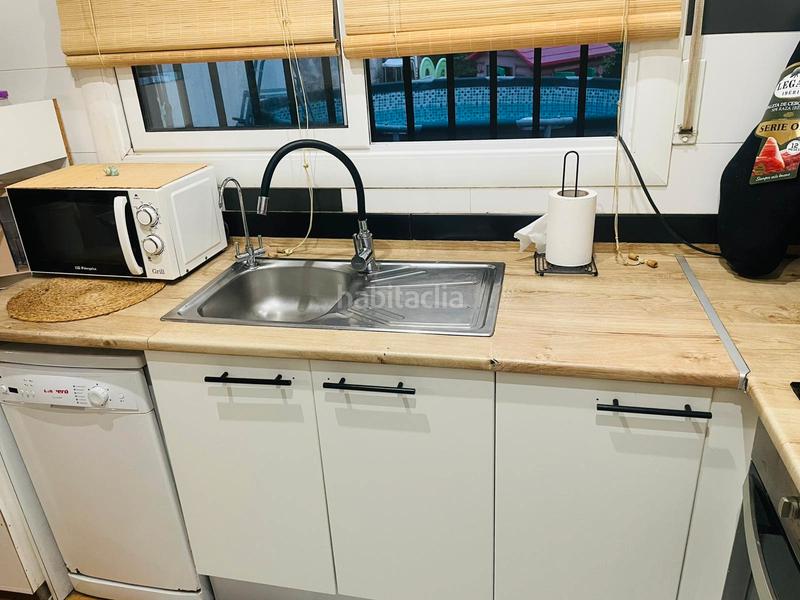 Foto 4f6d3872-478e-41b0-a313-eff5cbe08297. Casa en carrer bon repòs 606 casa . can parellada en Masquefa