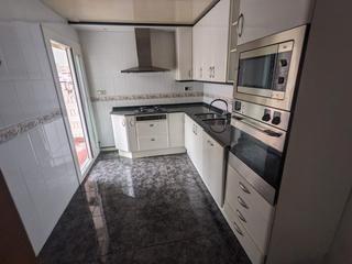 Appartement  Carrer del timbaler del bruc. Venta de piso en sant vicenç de castellet