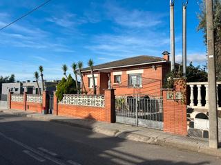 Chalet  Carrer de juli garreta. Chalet en venta en lliçà d'amunt