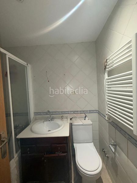 Foto 7b63b320-bb5e-48d5-a7bb-017cb4380e61. Casa amb aparcament a Roc Blanc Terrassa