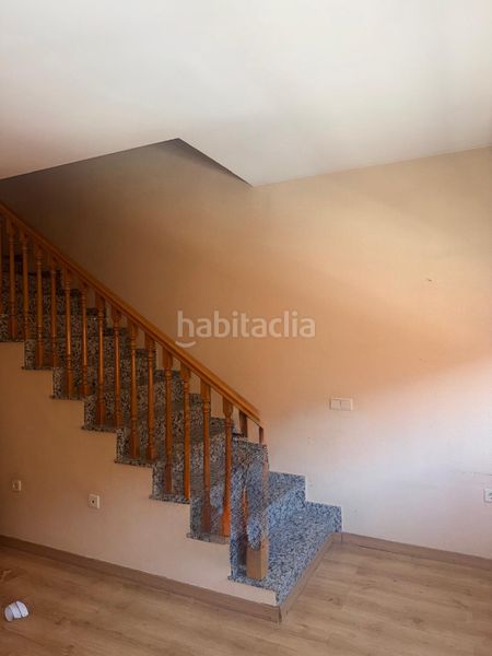 Foto 88dd8eac-3660-4af1-98f4-244158d596d0. Casa amb aparcament a Roc Blanc Terrassa