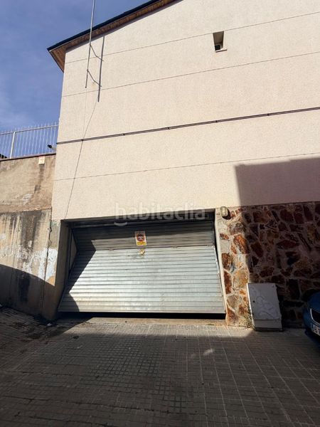 Foto 8ac13139-382b-410e-aa86-3b07162a1390. Casa amb aparcament a Roc Blanc Terrassa