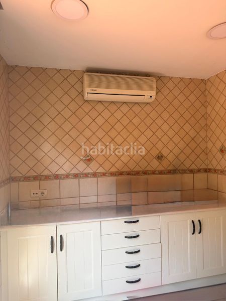 Foto 99dc037a-b10f-444b-b761-5ac50e72598b. Casa amb aparcament a Roc Blanc Terrassa