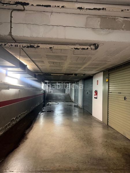 Foto ab3cba2b-f124-476b-a443-88bc15345dcd. Casa amb aparcament a Roc Blanc Terrassa