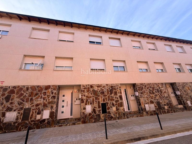 Foto cbe76ebb-40e9-465a-a7dc-fe9d1e5a561a. Casa amb aparcament a Roc Blanc Terrassa