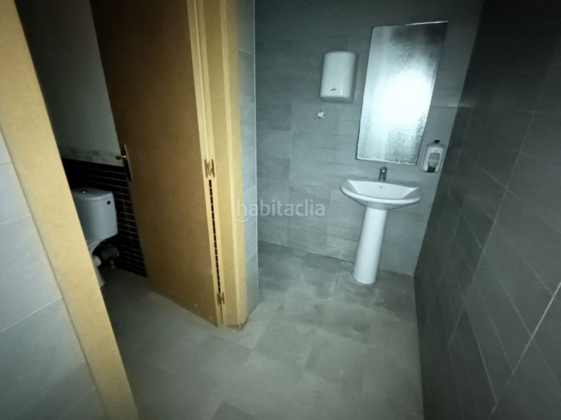 Foto f190b16d-dd0a-4210-ae60-48b5cf944dab. Local comercial a Balàfia Lleida