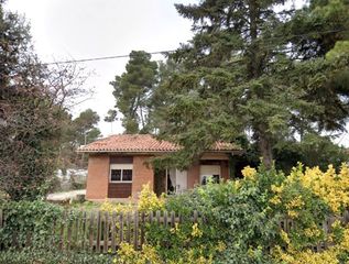 Xalet  Carrer amposta 817. Casa en cesión de remate sin posesión la torre de claramunt