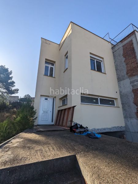 Foto 16fa87a5-ebf3-425e-823c-a082293bb071. Casa a Llacuna (La)